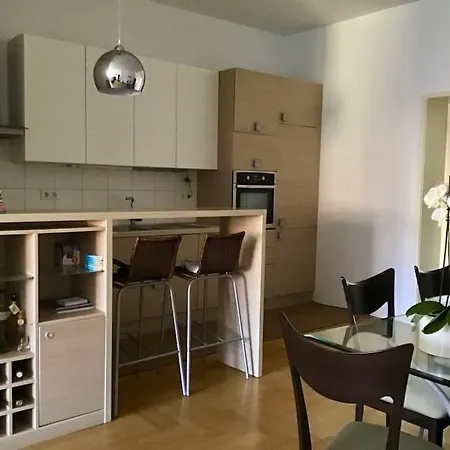 Spacious 3Br/2Bt Apartment With A/C In City Center Zagreb Exterior photo