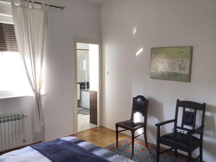 Spacious 3br/2bt With A/c In Center Apartmán *
